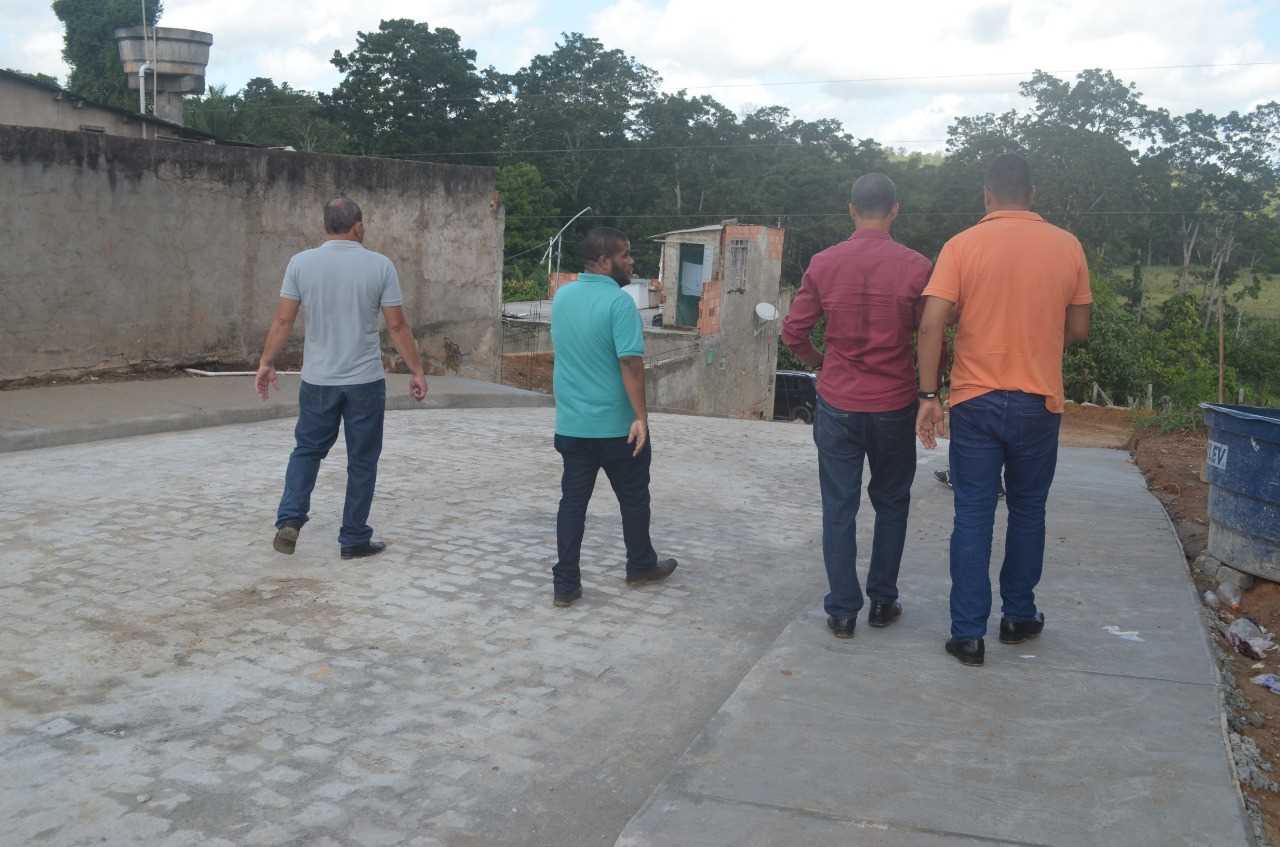 Camacã:  Prefeito Interino Paulo do Gás convida vereadores para visitarem a conclusão do final da Rua Tereza Lima